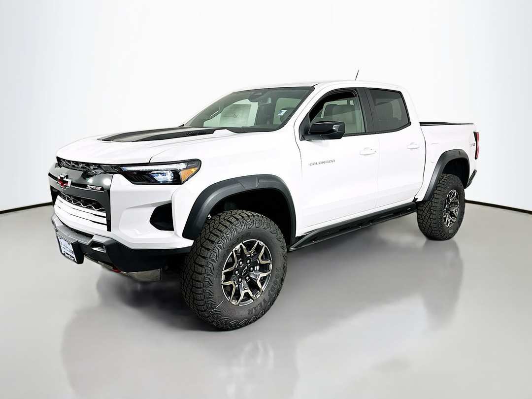 2026 Chevrolet Colorado ZR2 - Image 3