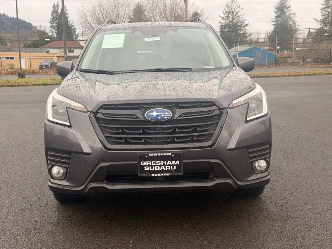 2023 Subaru Forester Premium - Image 2