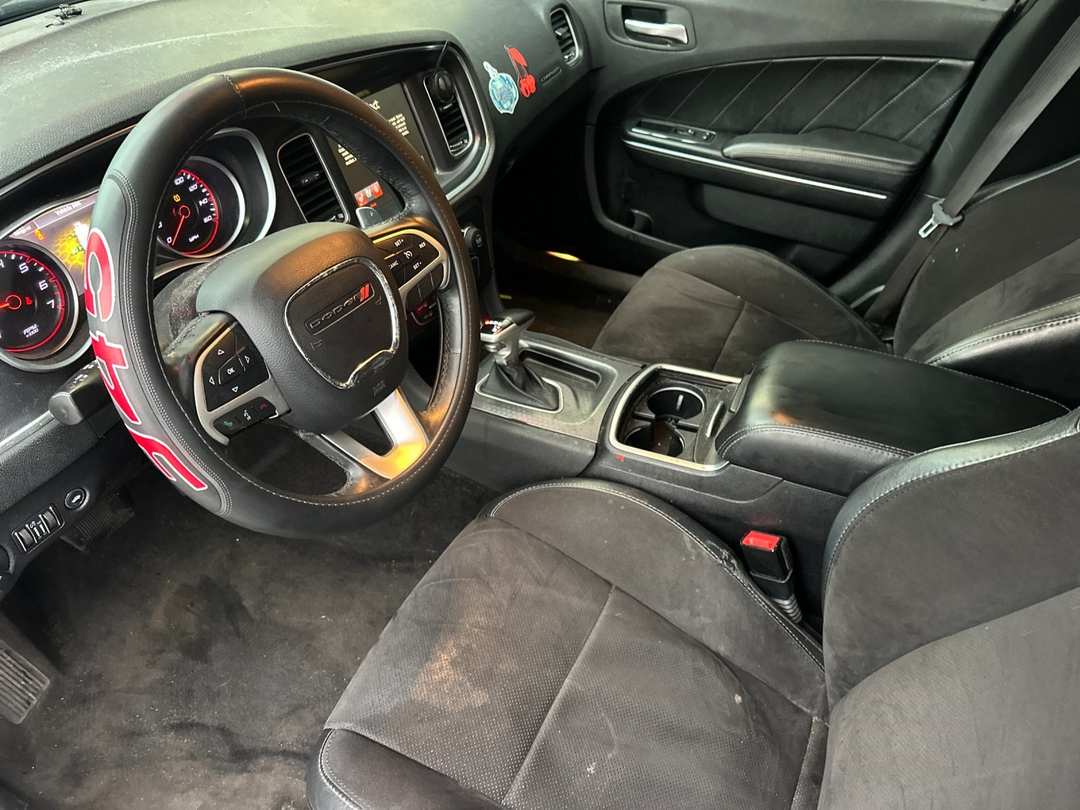 2015 Dodge Charger R/T - Image 9