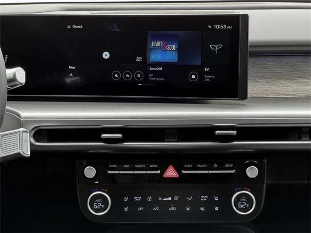 2026 Hyundai Ioniq 9 Performance Limited - Image 19