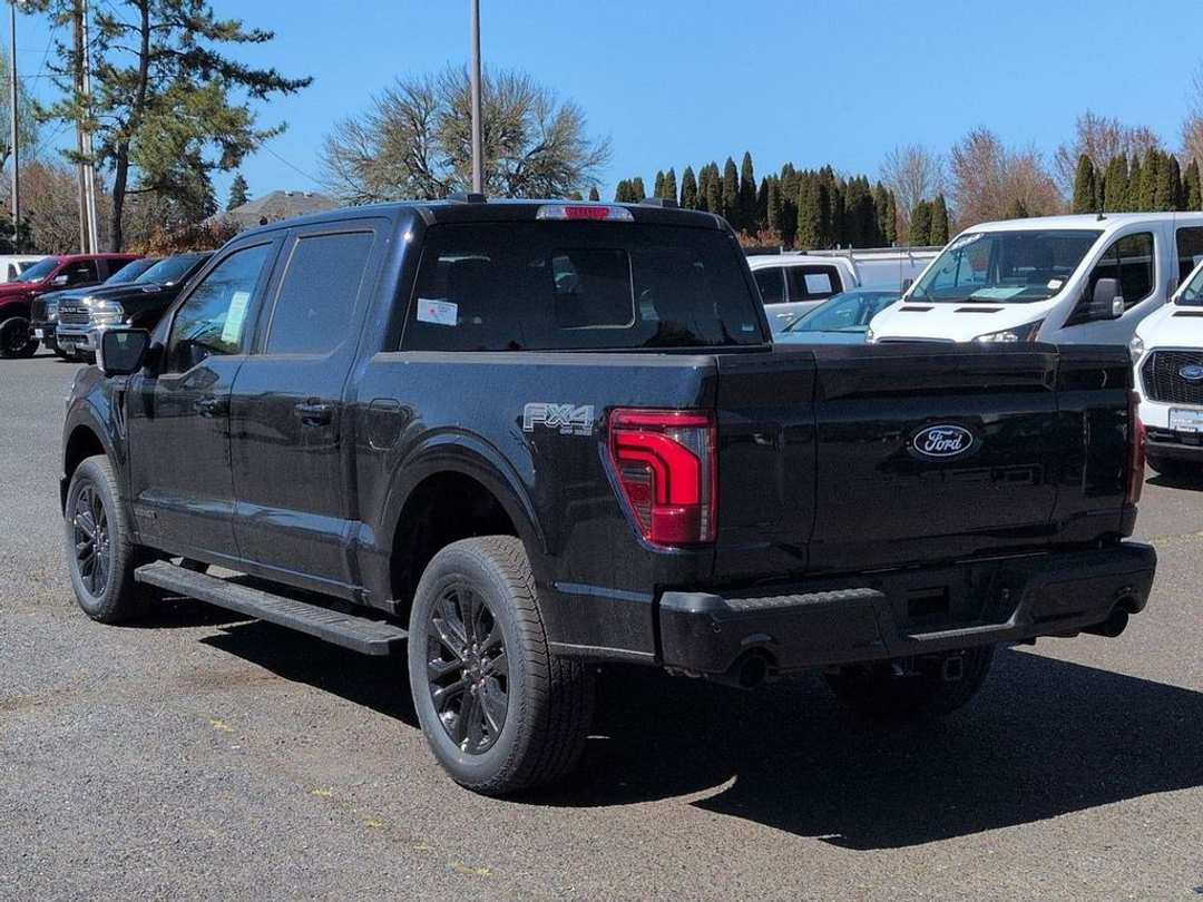 2026 Ford F-150 Lariat - Image 3