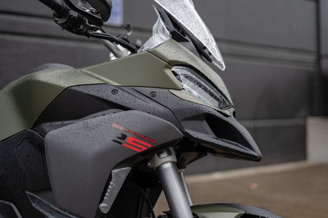 2025 Ducati Multistrada V2S - Image 3