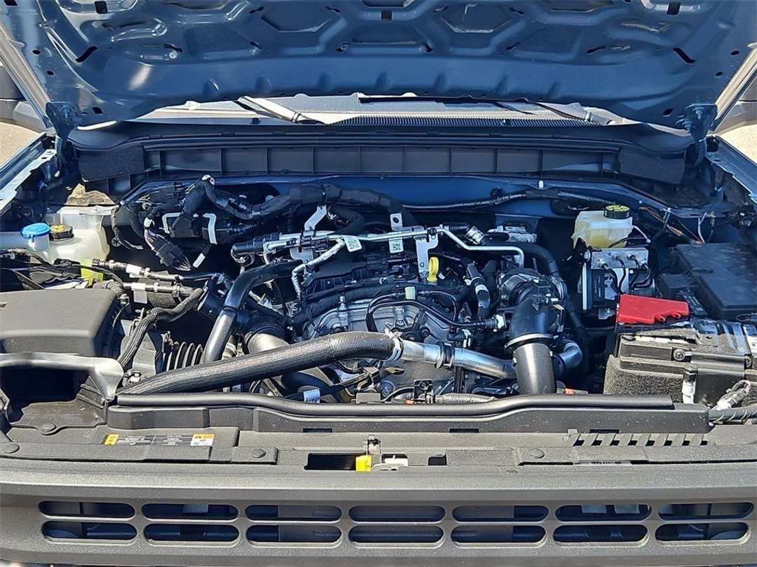 2025 Ford Bronco Base - Image 31