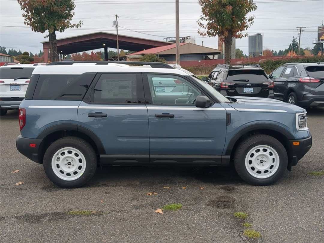 2025 Ford Bronco Sport Heritage - Image 6