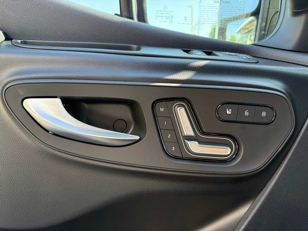 2025 Mercedes-Benz Sprinter 2500 Cargo 144 WB - Image 23