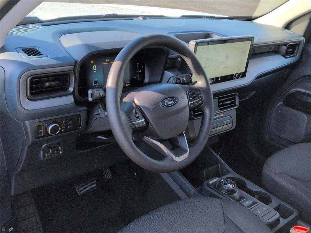 2026 Ford Maverick XL - Image 12