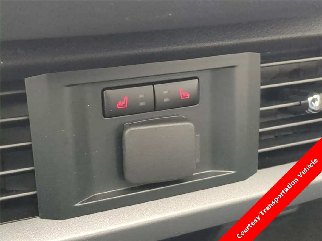 2025 Ford F-150 Lariat - Image 25