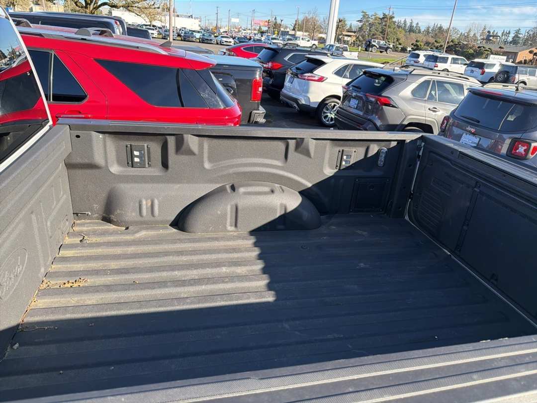 2024 Ford F-150 XLT - Image 7