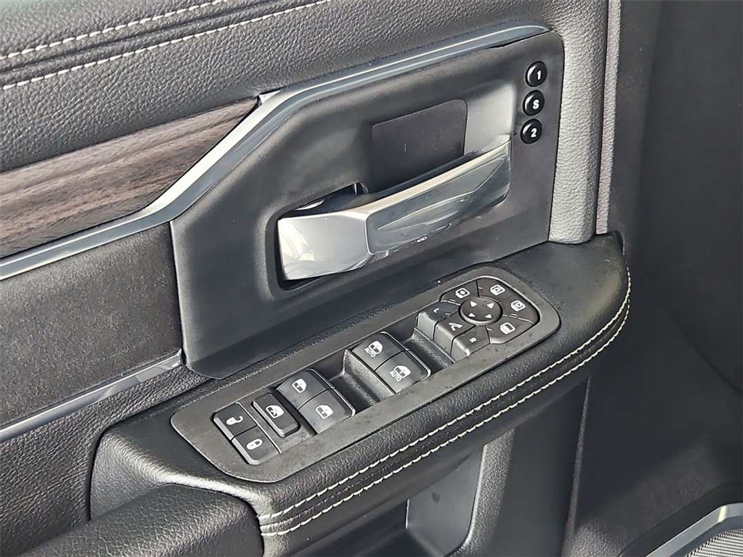 2026 Ram 3500 Laramie - Image 12