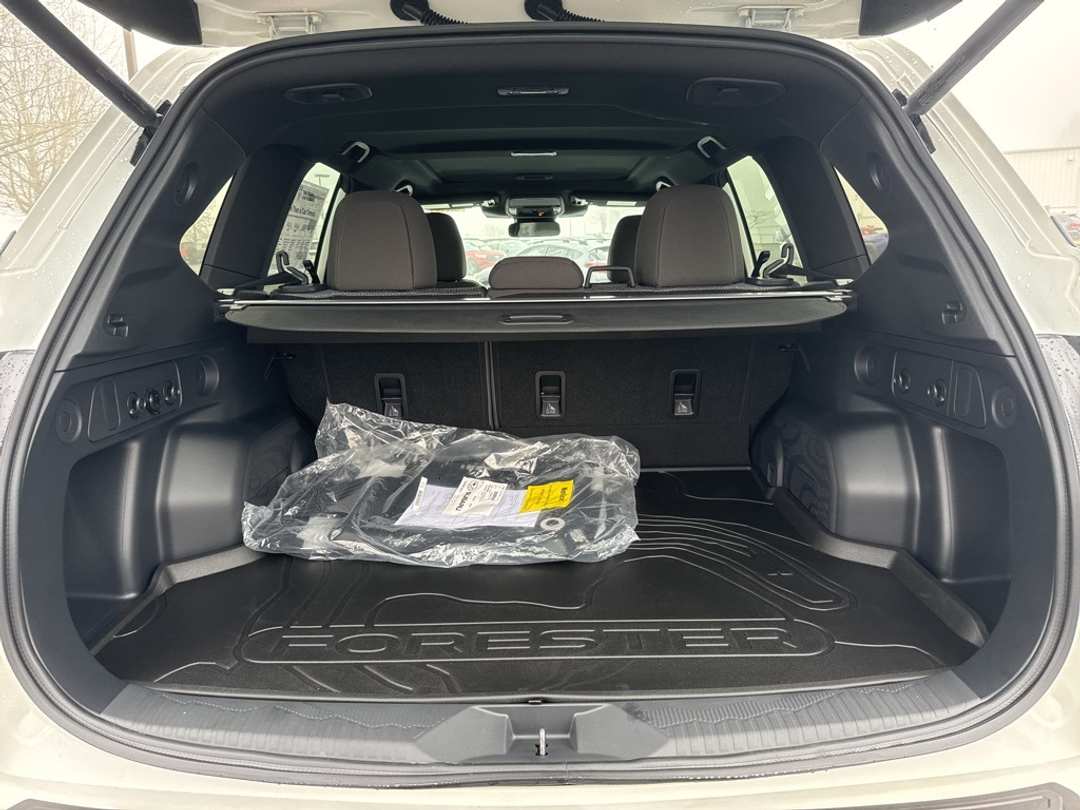 2026 Subaru Forester Premium - Image 19
