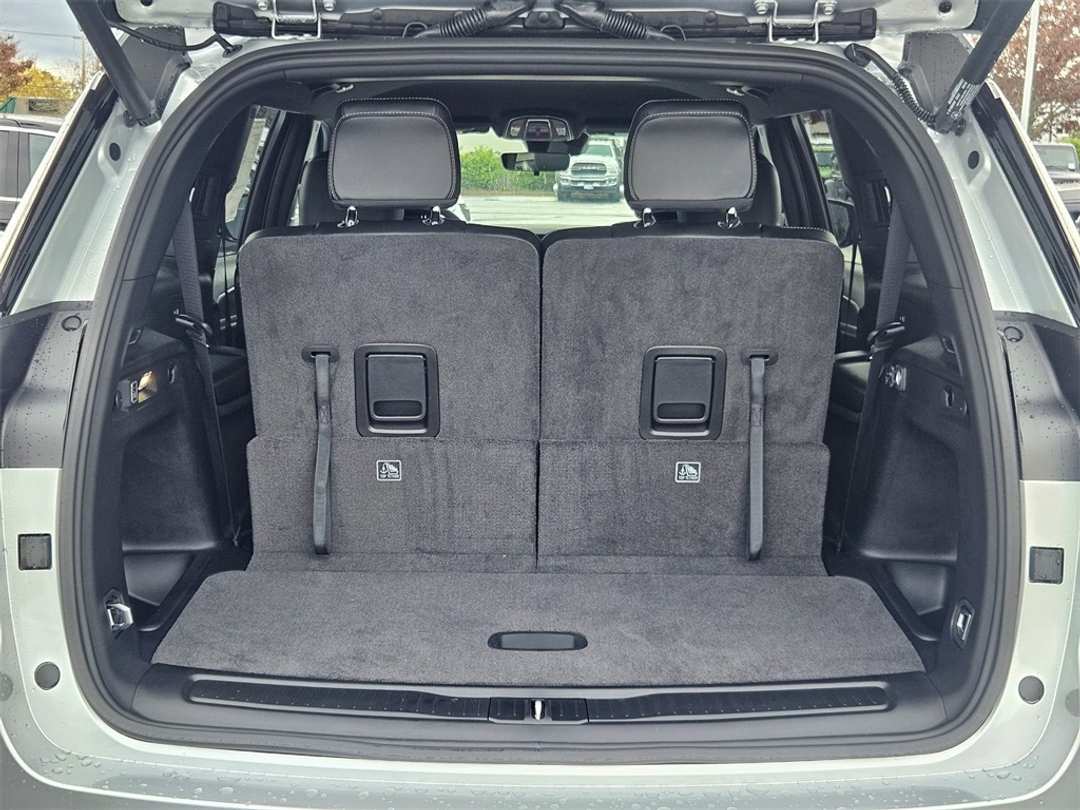 2025 Jeep Grand Cherokee L Limited - Image 31