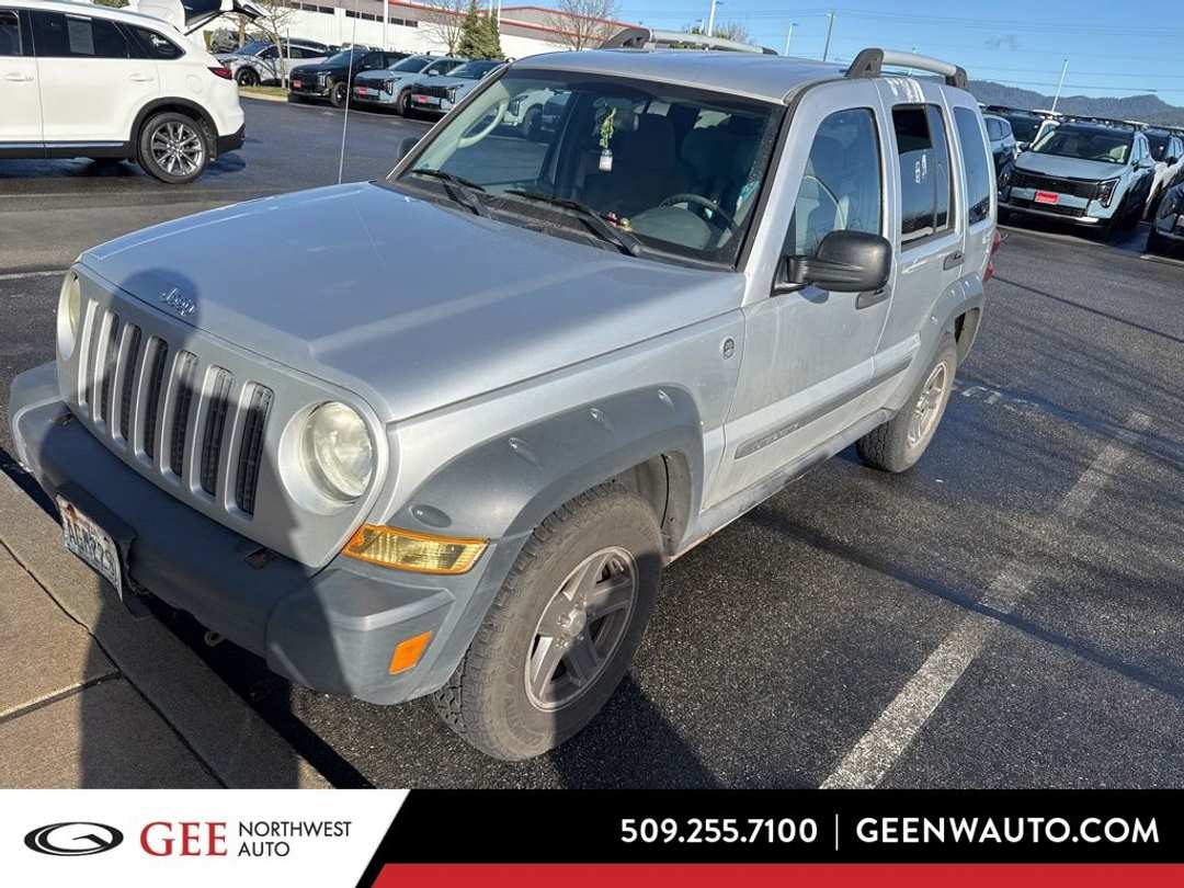 2005 Jeep Liberty Renegade - Image 2