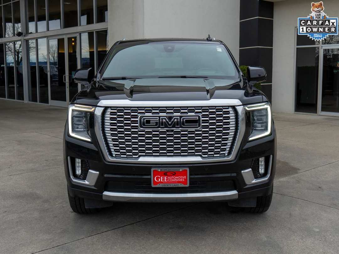 2021 GMC Yukon Denali - Image 2