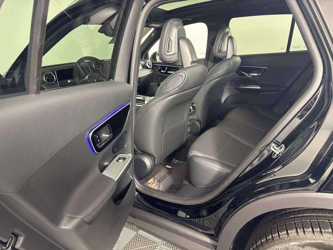 2026 Mercedes-Benz GLC GLC 300 - Image 20