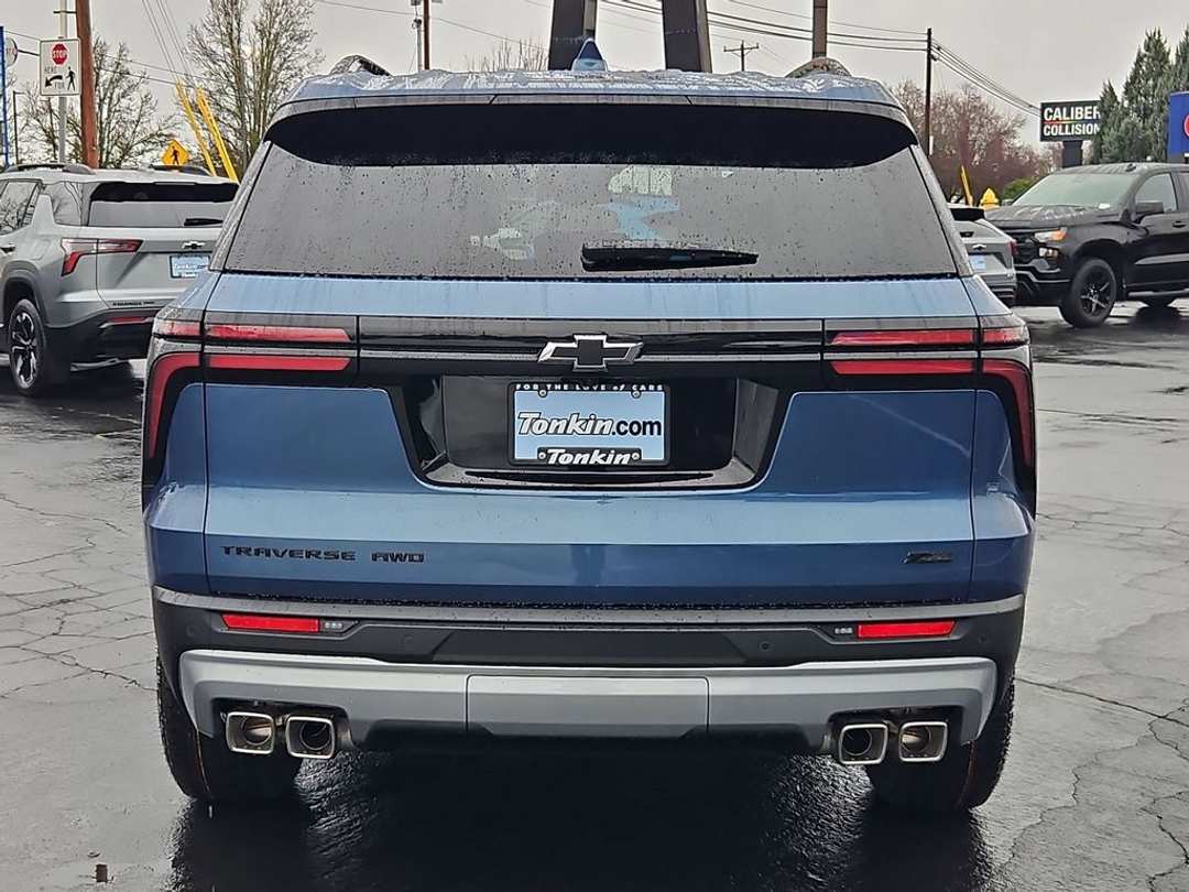 2026 Chevrolet Traverse Z71 - Image 5