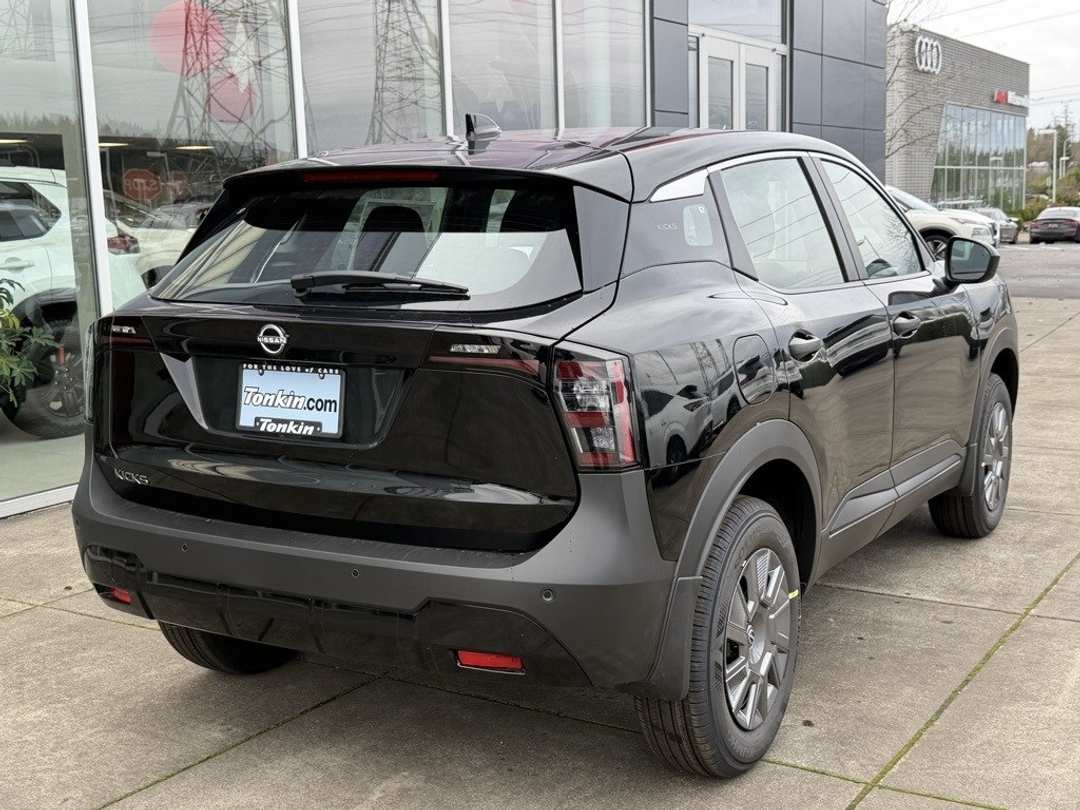 2026 Nissan Kicks S - Image 7