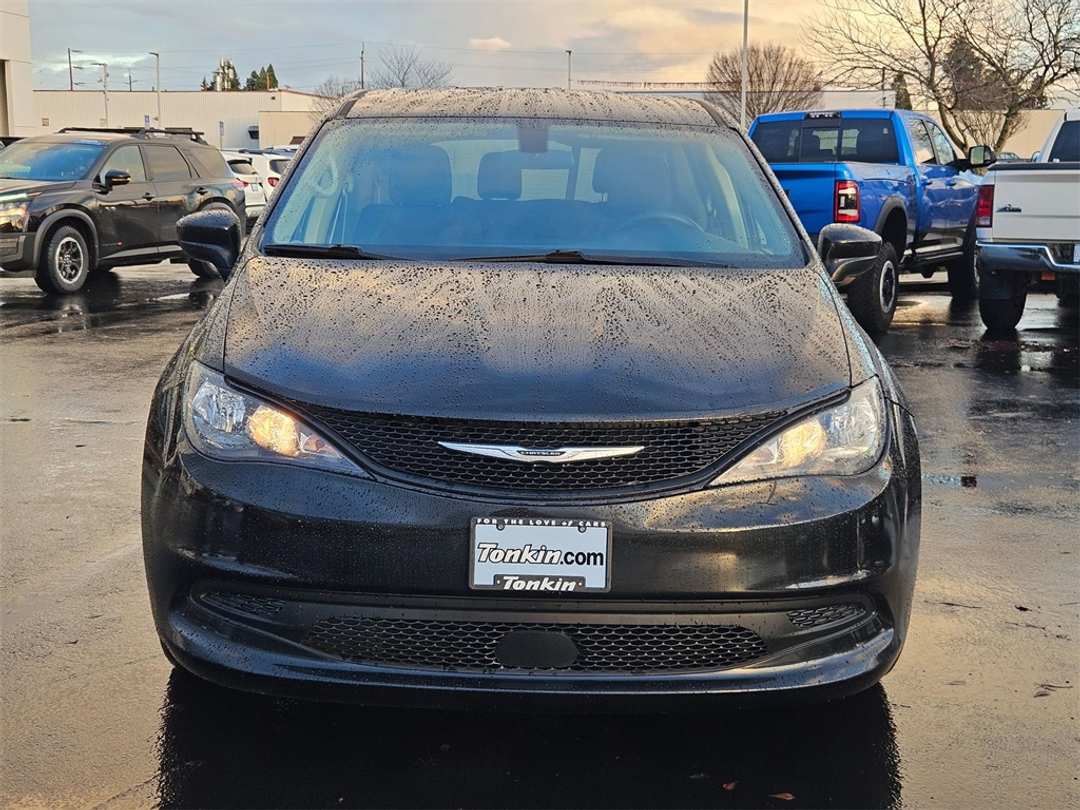 2021 Chrysler Voyager L - Image 9