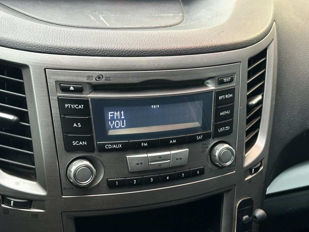 2014 Subaru Outback 2.5i - Image 15