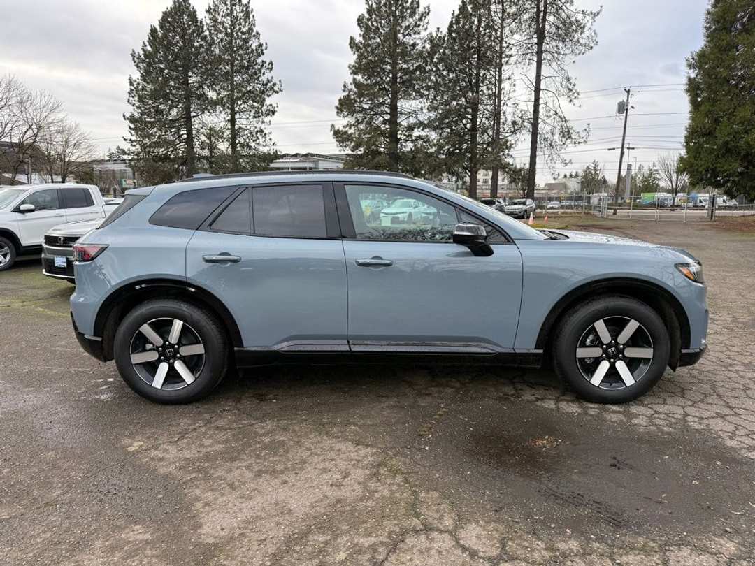 2026 Honda Prologue Touring - Image 9