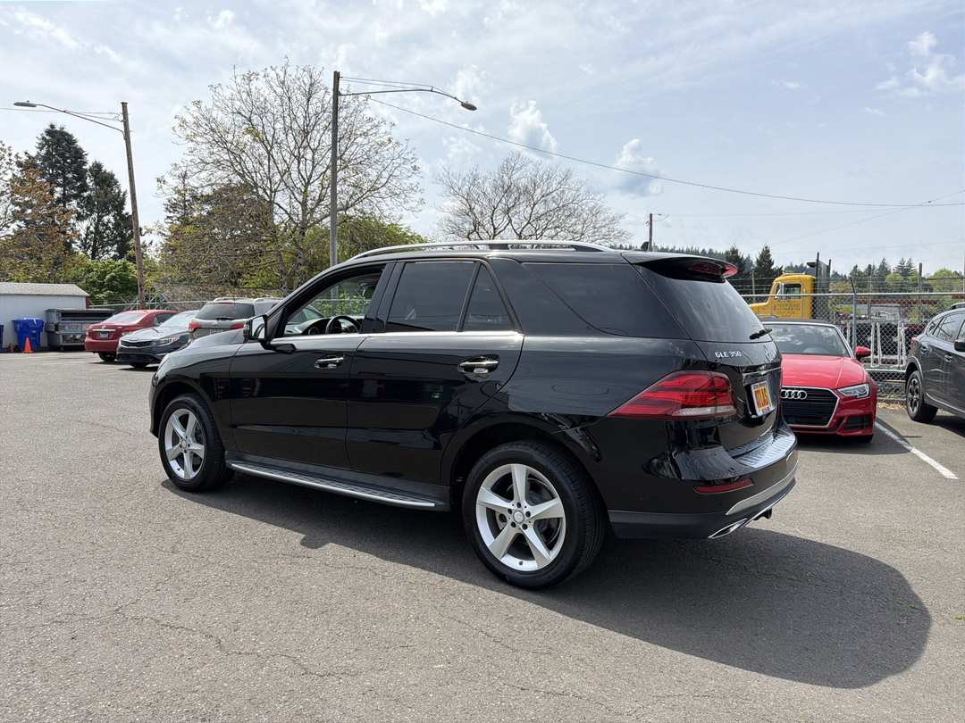 2016 Mercedes-Benz GLE - Image 3