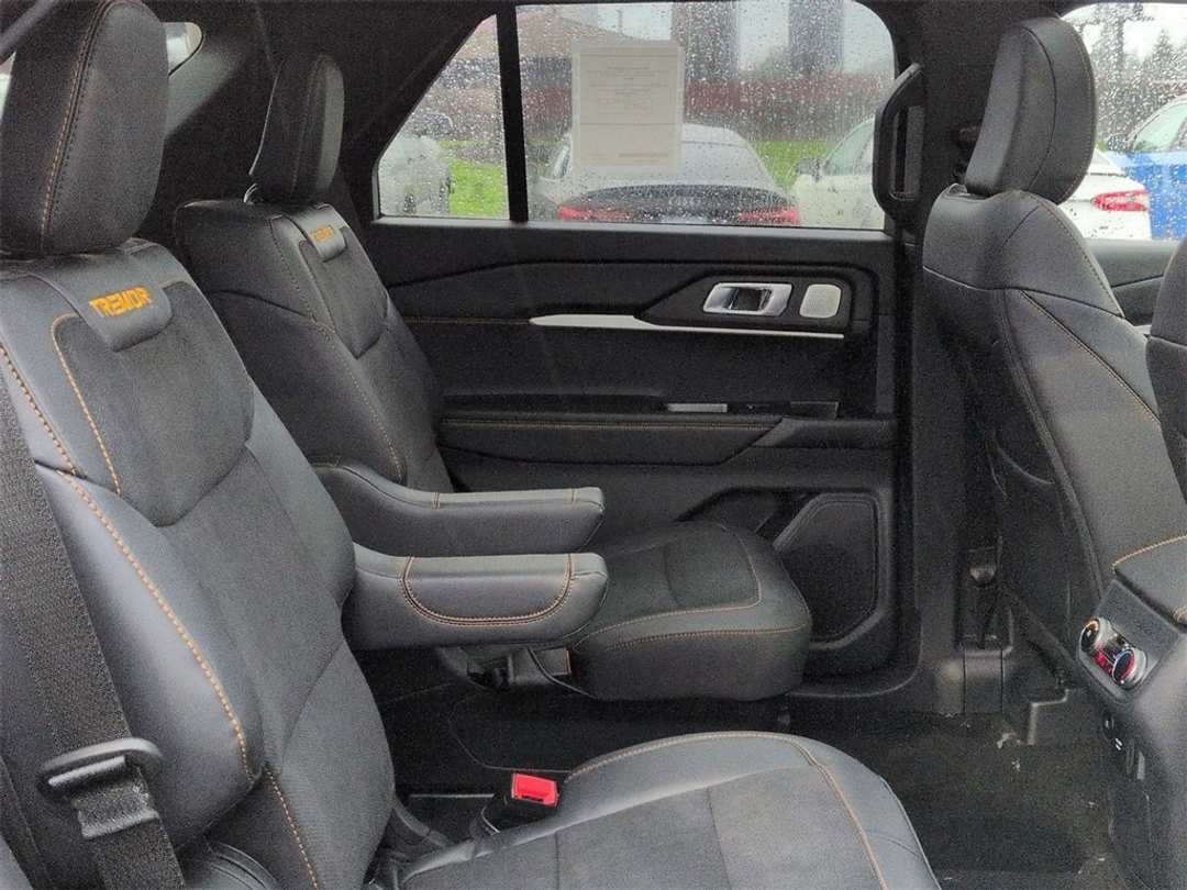 2026 Ford Explorer Tremor - Image 28
