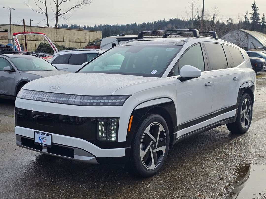 2026 Hyundai Ioniq 9 Performance Limited - Image 3