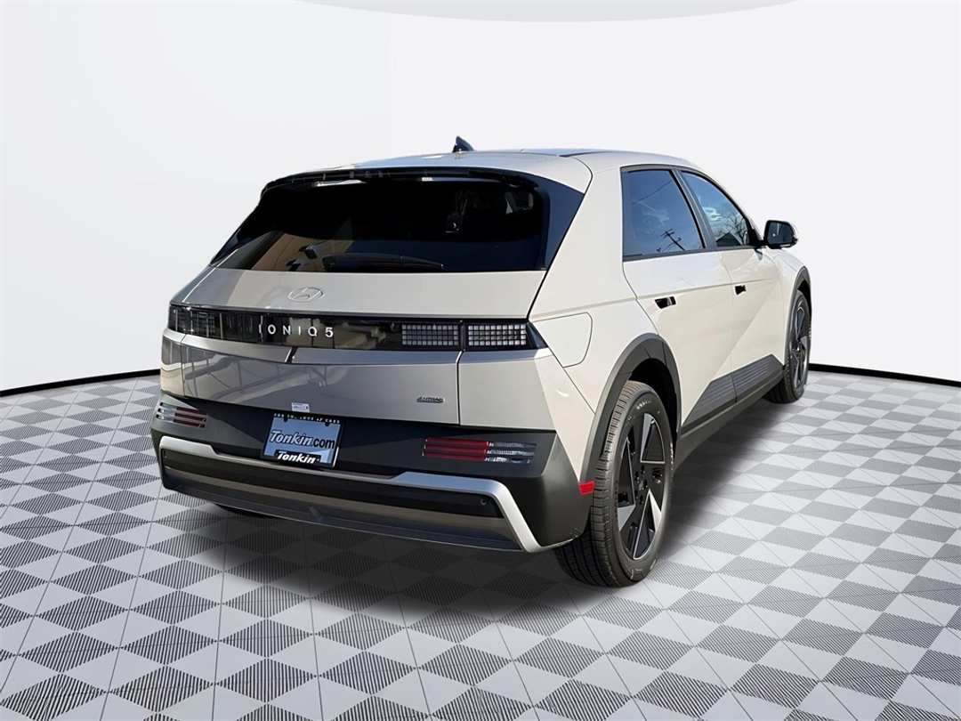 2026 Hyundai Ioniq 5 SEL - Image 7