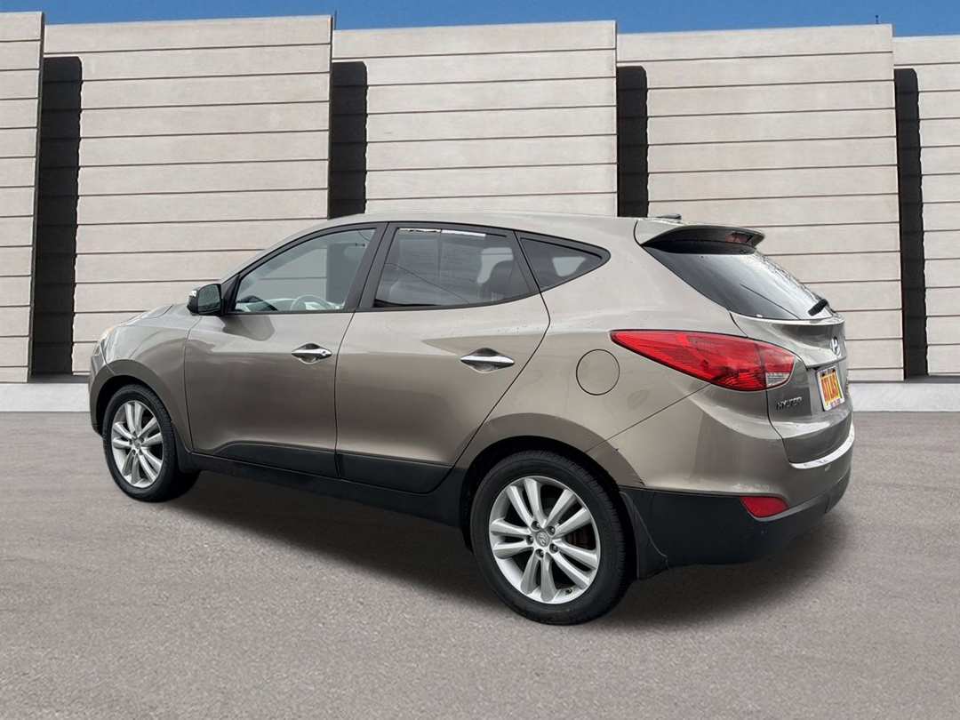 2010 Hyundai Tucson Limited - Image 3