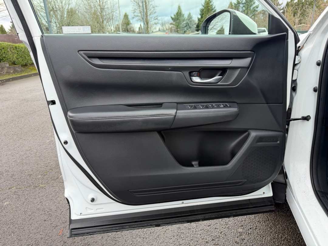 2023 Honda CR-V EX - Image 12