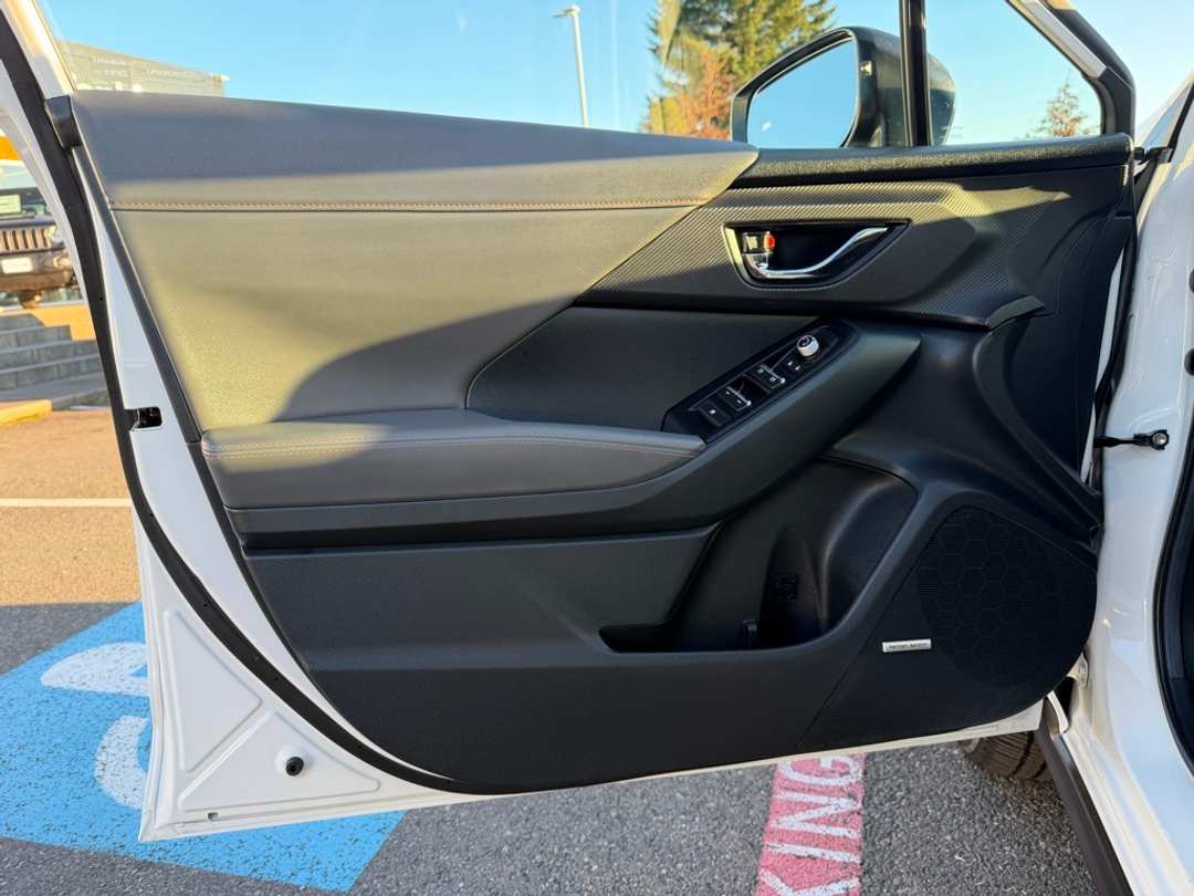 2024 Subaru Crosstrek Limited - Image 12