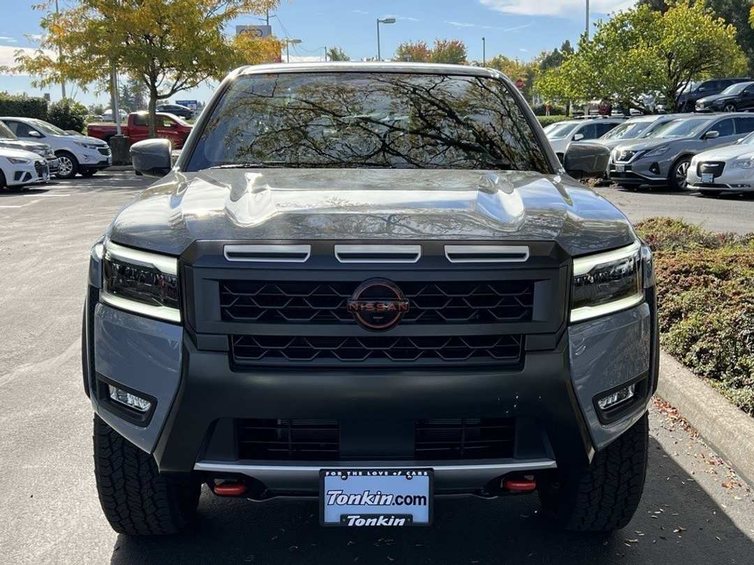 2026 Nissan Frontier PRO4X - Image 2