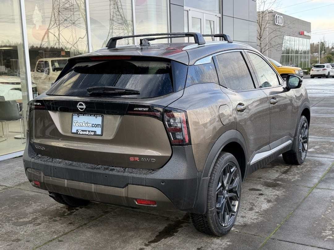 2026 Nissan Kicks SR - Image 7