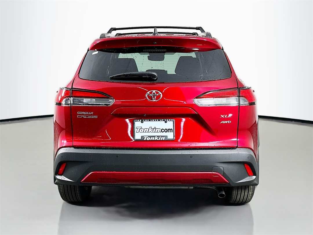 2026 Toyota Corolla Cross XLE - Image 6