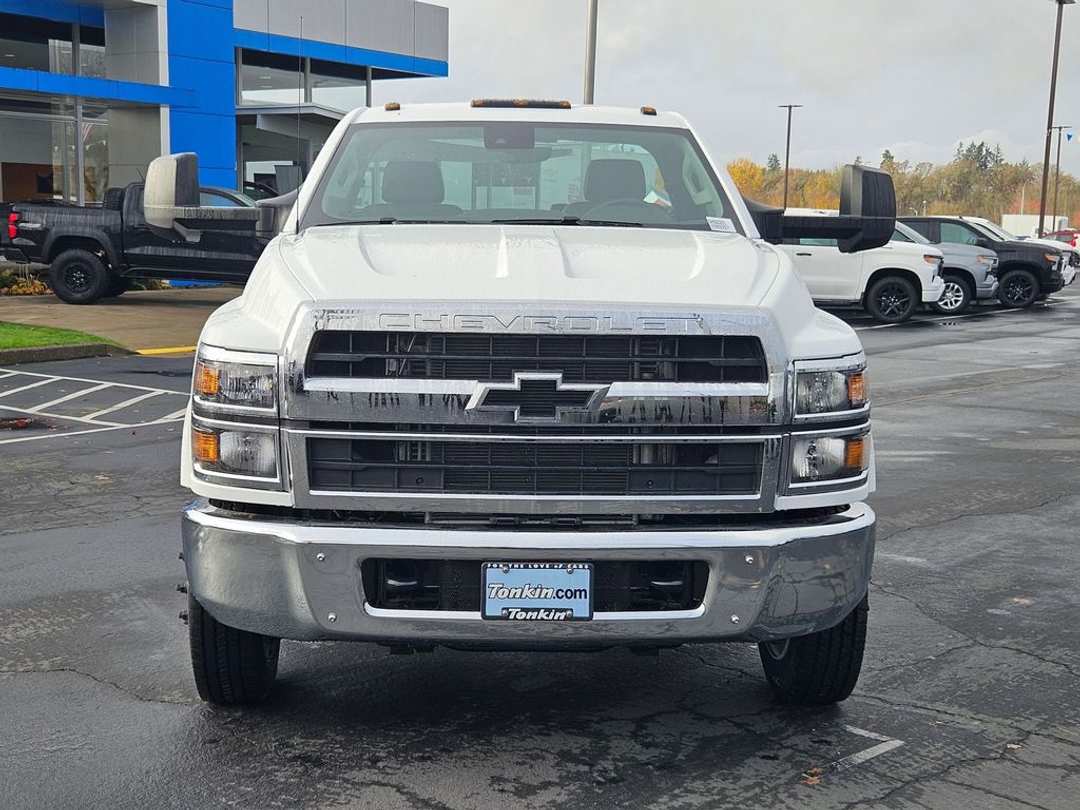 2025 Chevrolet Silverado 4500Hd - Image 9