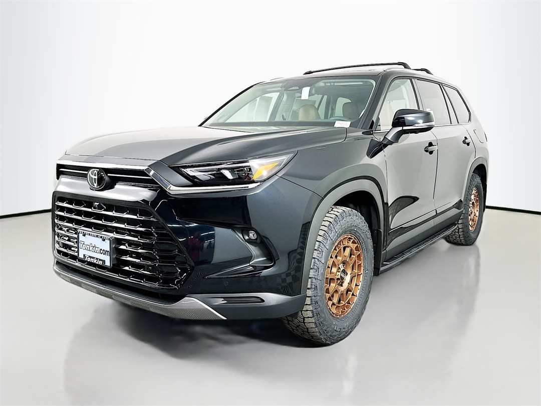 2026 Toyota Grand Highlander Platinum - Image 3