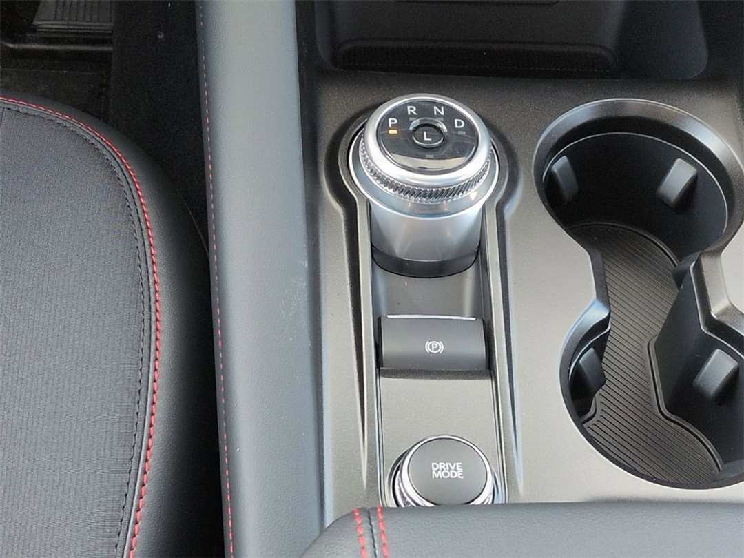 2026 Ford Explorer STLine - Image 17