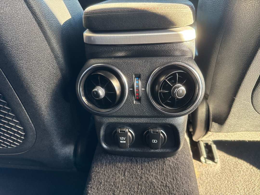 2019 Kia Stinger GTS - Image 24