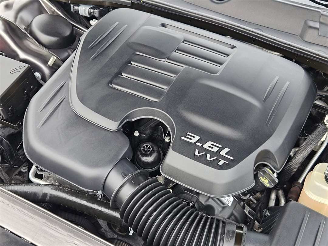 2022 Dodge Challenger SXT - Image 34