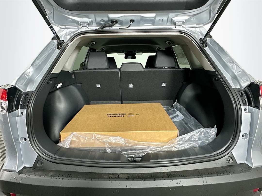 2026 Toyota Corolla Cross LE - Image 26