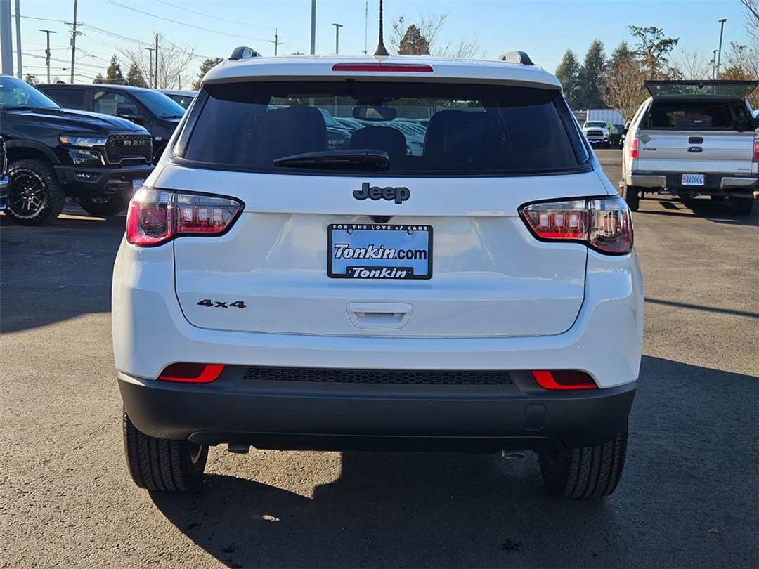 2026 Jeep Compass Latitude - Image 5