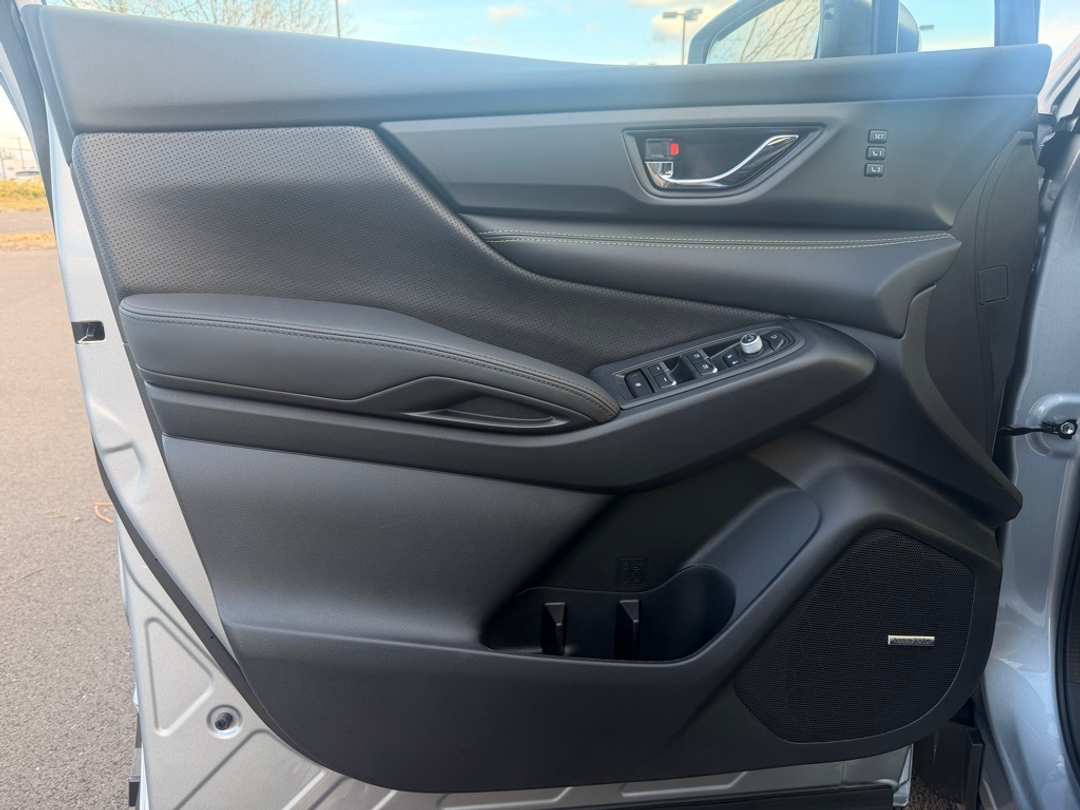 2026 Subaru Ascent Onyx Edition Touring - Image 12