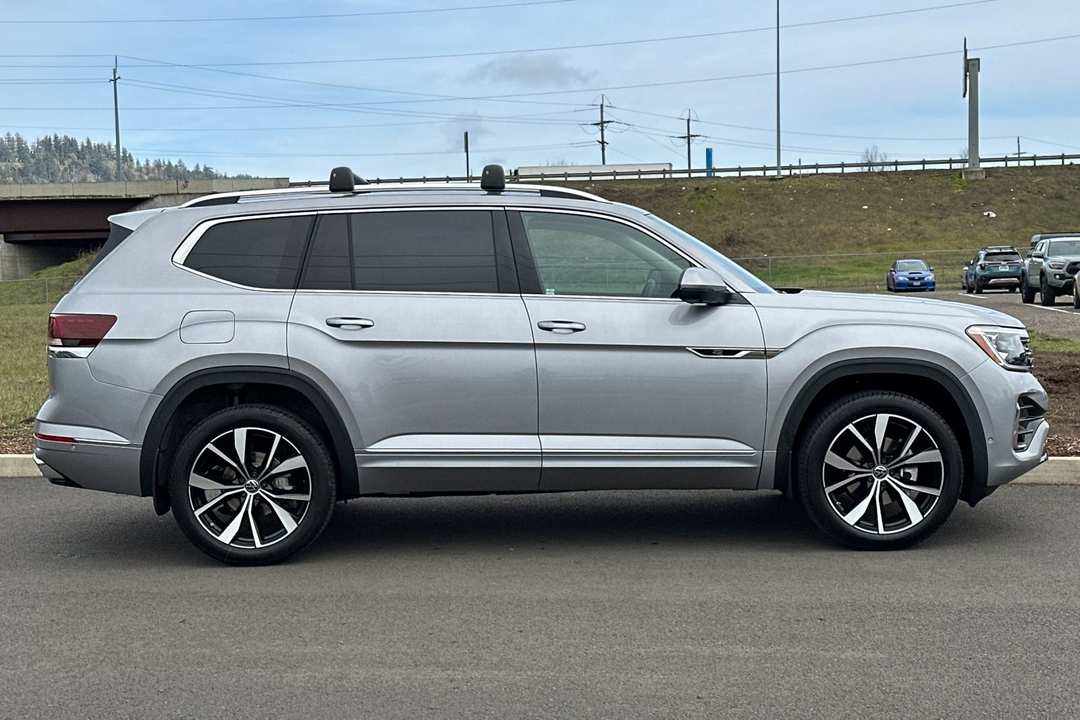 2026 Volkswagen Atlas 2.0T SEL Premium RLine - Image 2