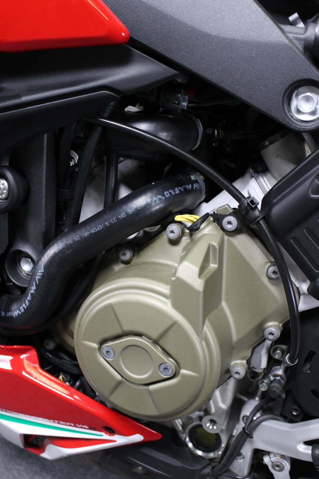 2021 Ducati Streetfighter V4 S - Image 15