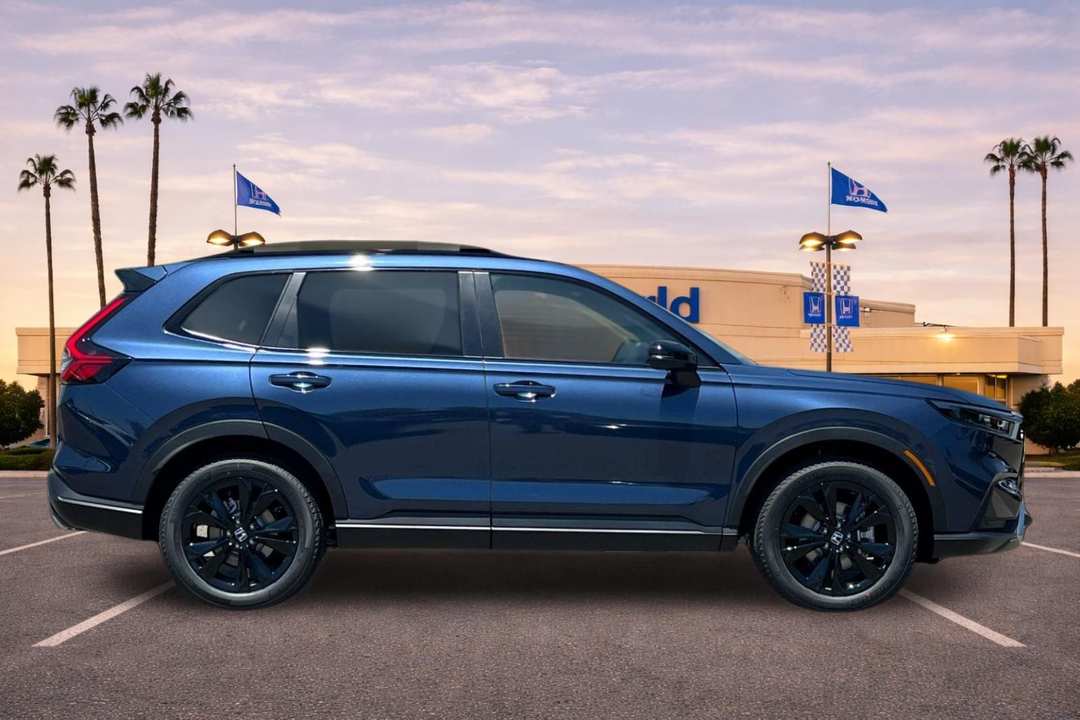 2026 Honda CR-V Sport Touring - Image 3