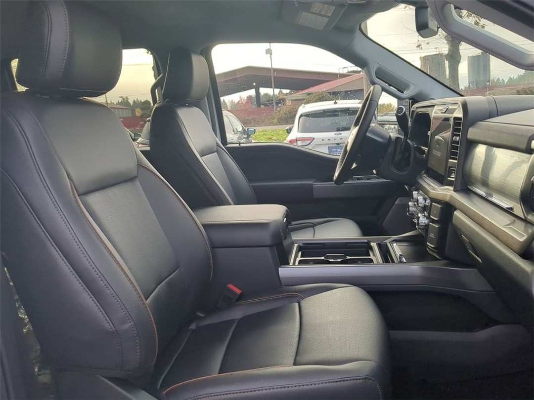 2026 Ford F-350Sd Lariat - Image 30