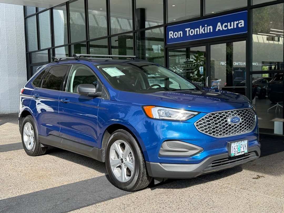 2023 Ford Edge SE - Image 2