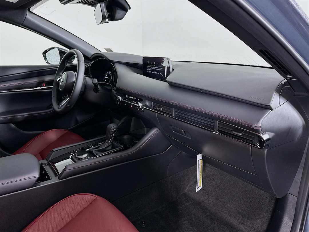 2026 MAZDA Mazda3 2.5 S Carbon Edition - Image 29