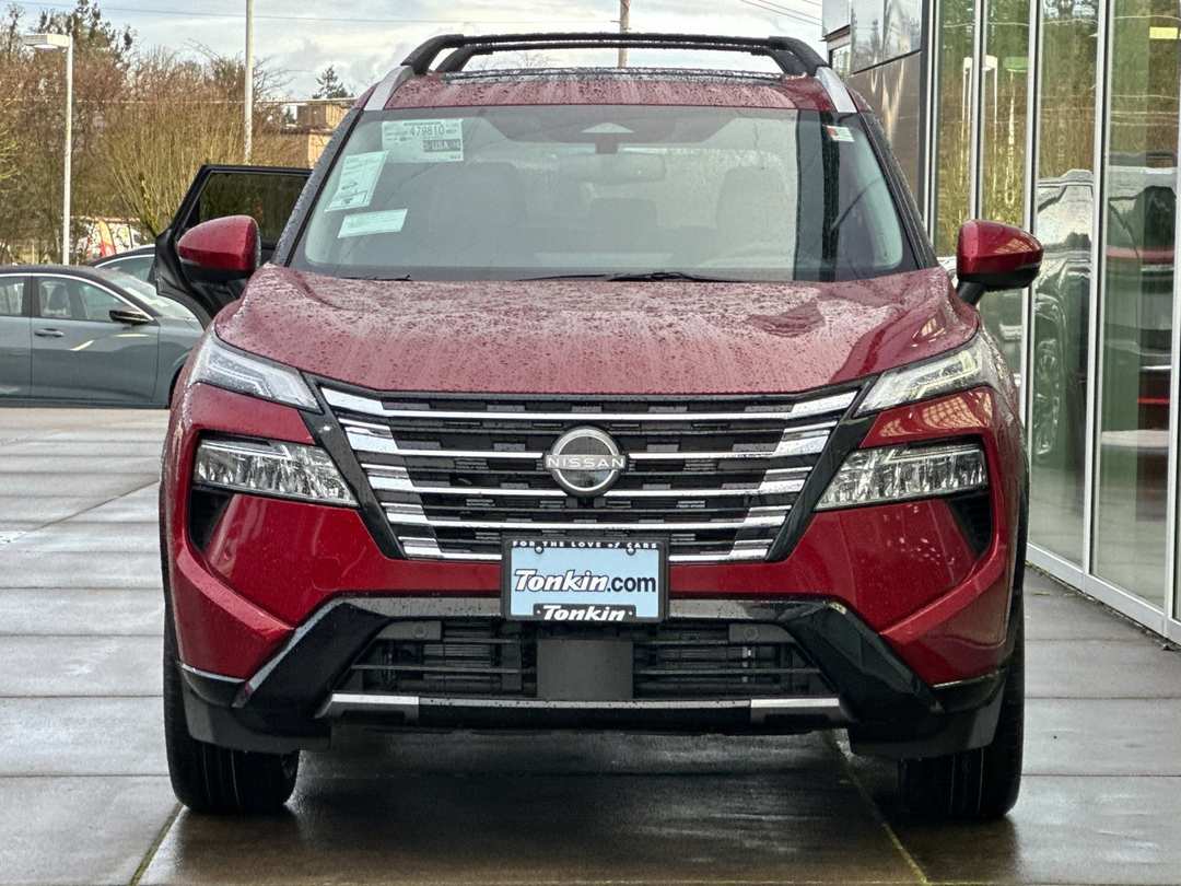 2026 Nissan Rogue Platinum - Image 8