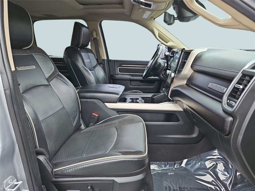 2022 Ram 2500 Laramie - Image 28