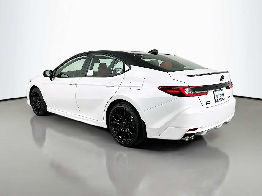 2026 Toyota Camry XSE - Image 5